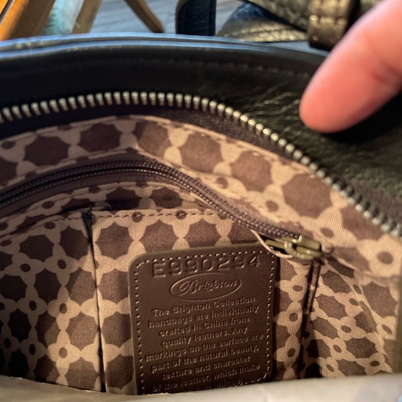 A small two toned shoulder bag by Brighton. (The Camden bag) - Picture 2 of 5